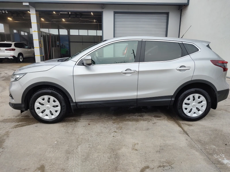 Nissan Qashqai 1.5 DCI, снимка 3 - Автомобили и джипове - 48357354