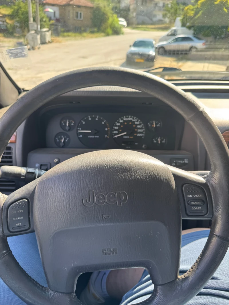 Jeep Grand cherokee, снимка 8 - Автомобили и джипове - 53012390