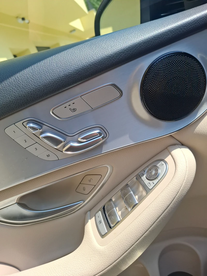 Mercedes-Benz GLC 300 4MATIC OFF-Roader, снимка 15 - Автомобили и джипове - 53026487