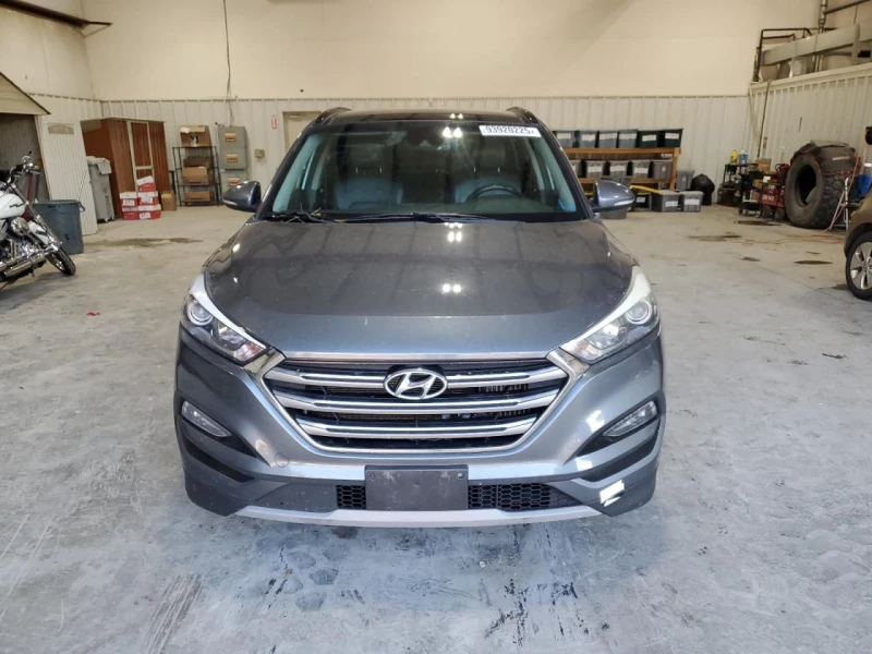 Hyundai Tucson, снимка 5 - Автомобили и джипове - 53121150