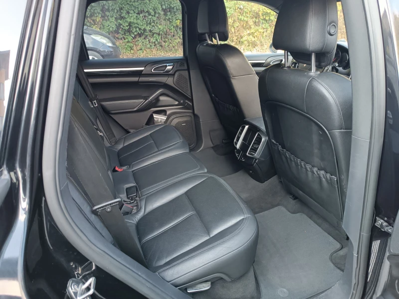 Porsche Cayenne  BOSE, NAVI, КОЖА, снимка 16 - Автомобили и джипове - 53420201