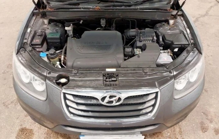 Hyundai Santa fe, снимка 6 - Автомобили и джипове - 52528179