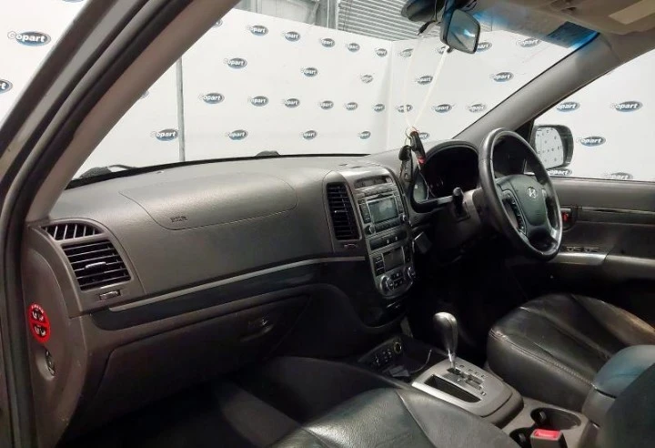 Hyundai Santa fe, снимка 9 - Автомобили и джипове - 52528179