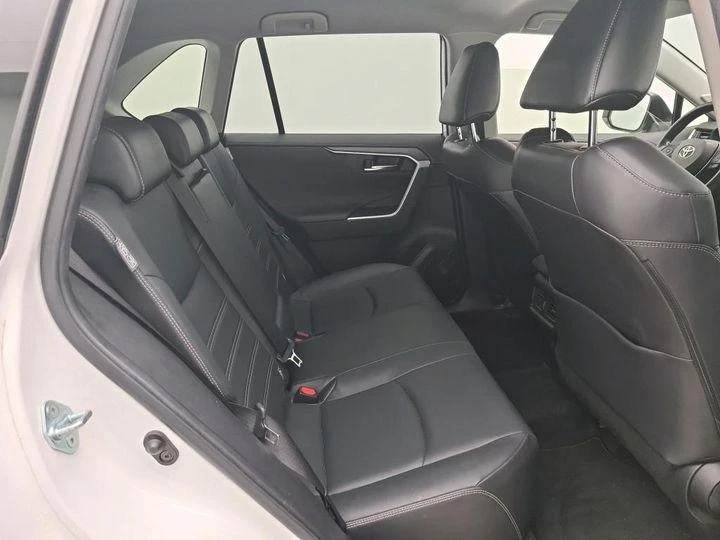 Toyota Rav4, снимка 11 - Автомобили и джипове - 53642001