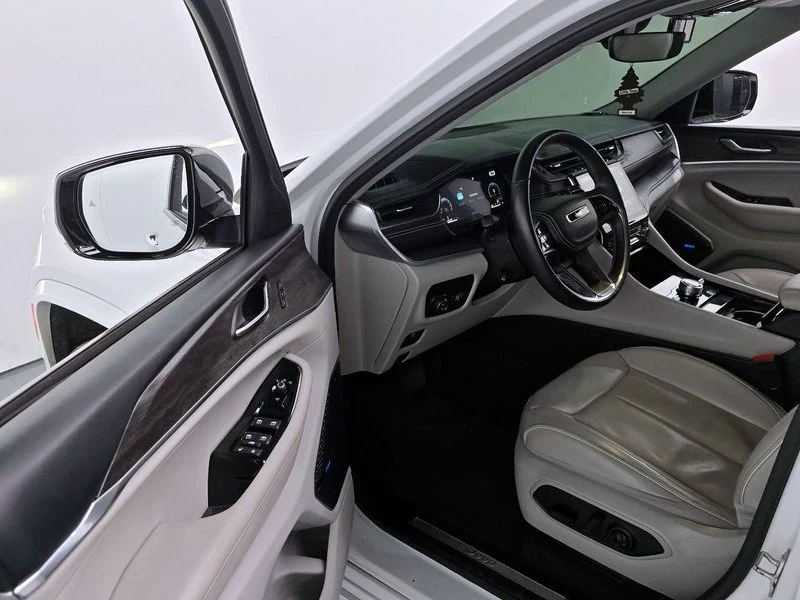 Jeep Cherokee L 3.6 Overland| 295к.с.| ВКЛ.ТЕХНОТЕСТ, снимка 10 - Автомобили и джипове - 55429147