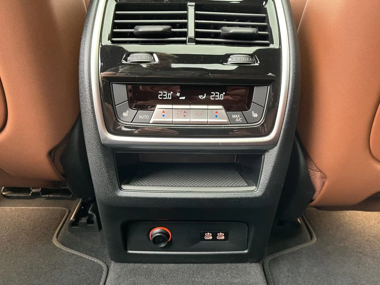 BMW X7 40i/381HP/M-SPORT/360/xDRIVE/PANO/758v | Mobile.bg   16