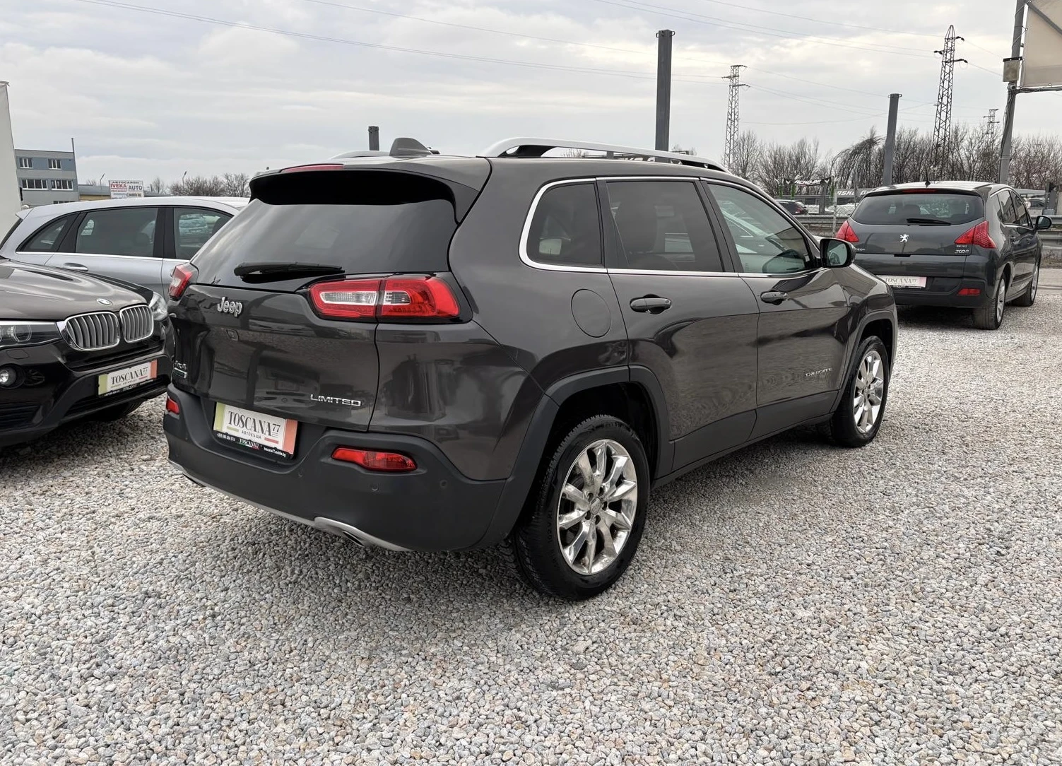 Jeep Cherokee 2.0mjt* Limited* Full* 4x4* Панорама* Сервизна Ист - изображение 4