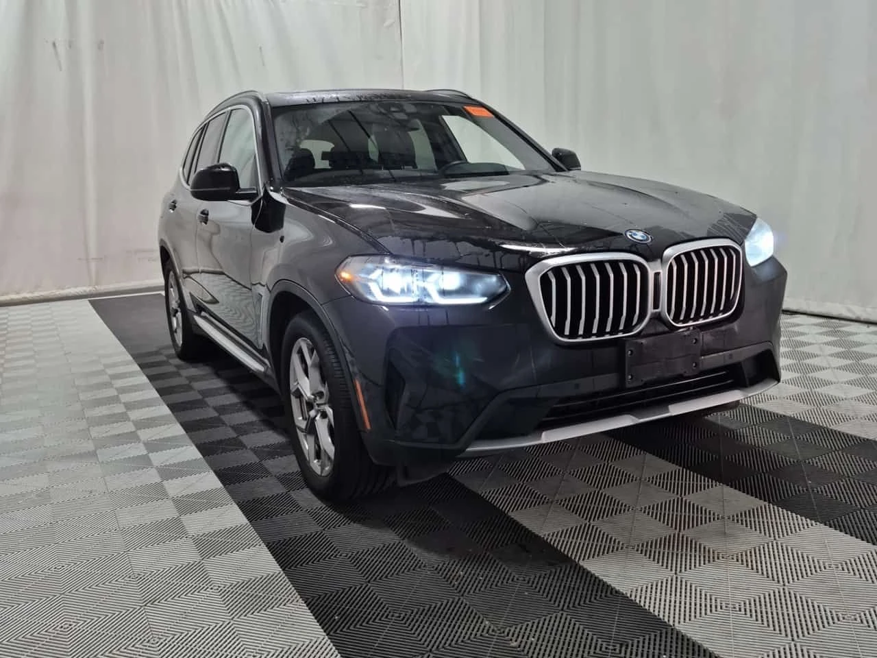 BMW X3 xDrive30e | PANO | KEYLESS | ПОДГРЕВИ | CARFAX, снимка 2 - Автомобили и джипове - 53759776