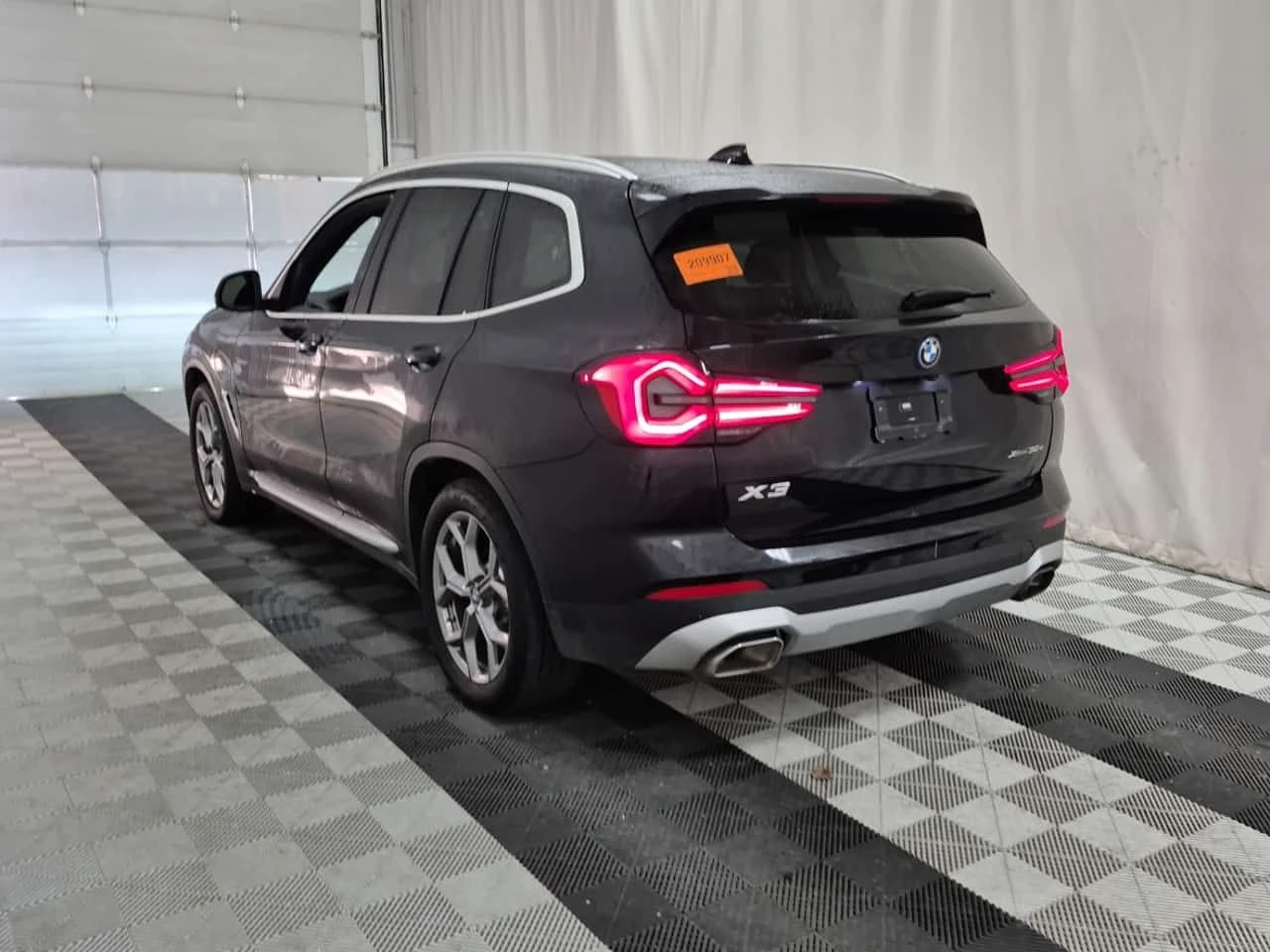 BMW X3 xDrive30e | PANO | KEYLESS | ПОДГРЕВИ | CARFAX, снимка 4 - Автомобили и джипове - 53759776