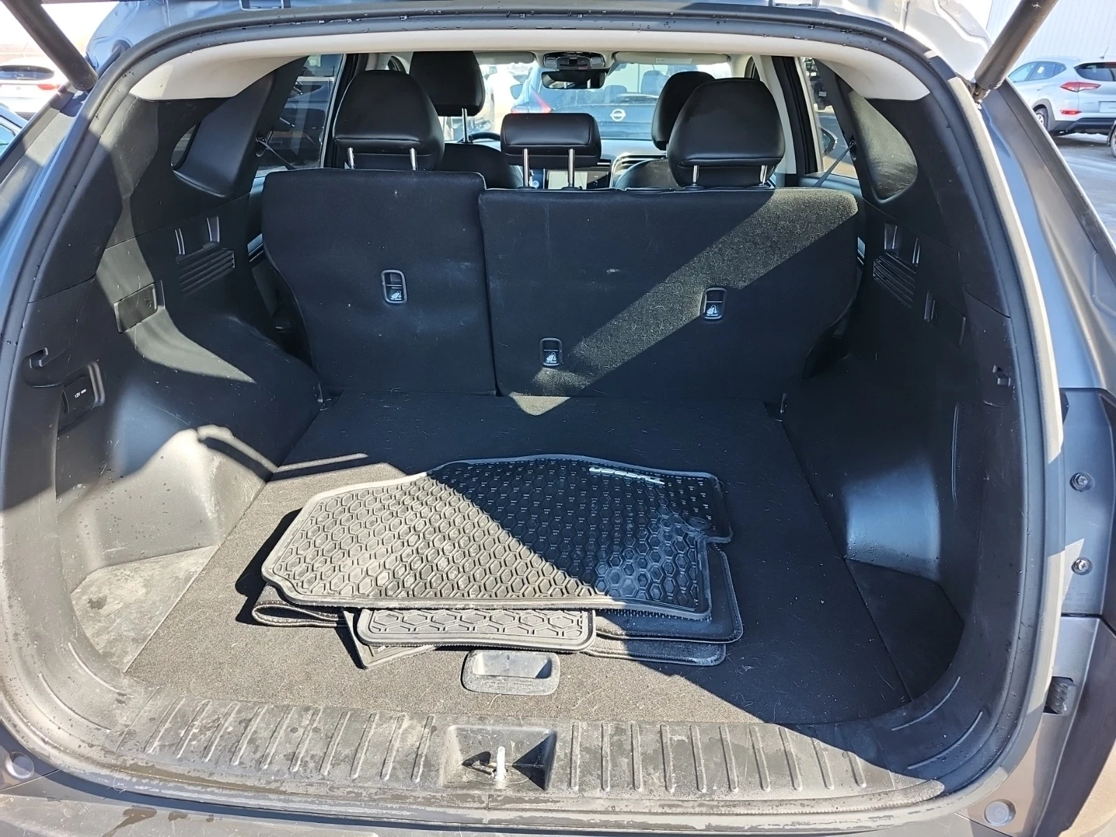 Hyundai Tucson Luxury* Hybrid* 4WD , снимка 8 - Автомобили и джипове - 53766839