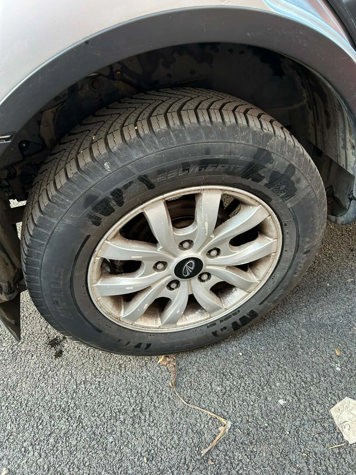 Mahindra XUV 500 2.2, снимка 15 - Автомобили и джипове - 53787960