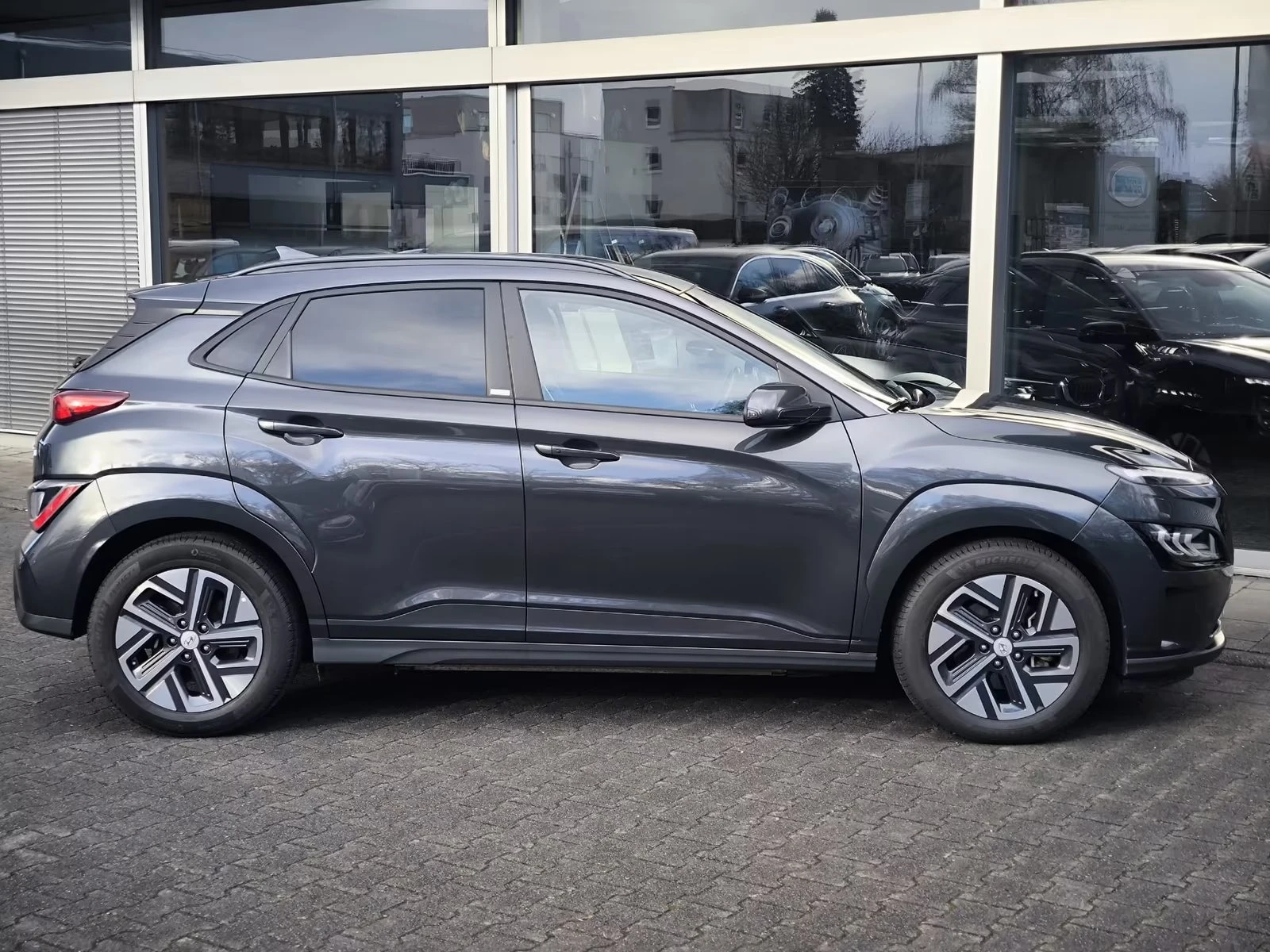 Hyundai Kona Prime, снимка 4 - Автомобили и джипове - 54144931