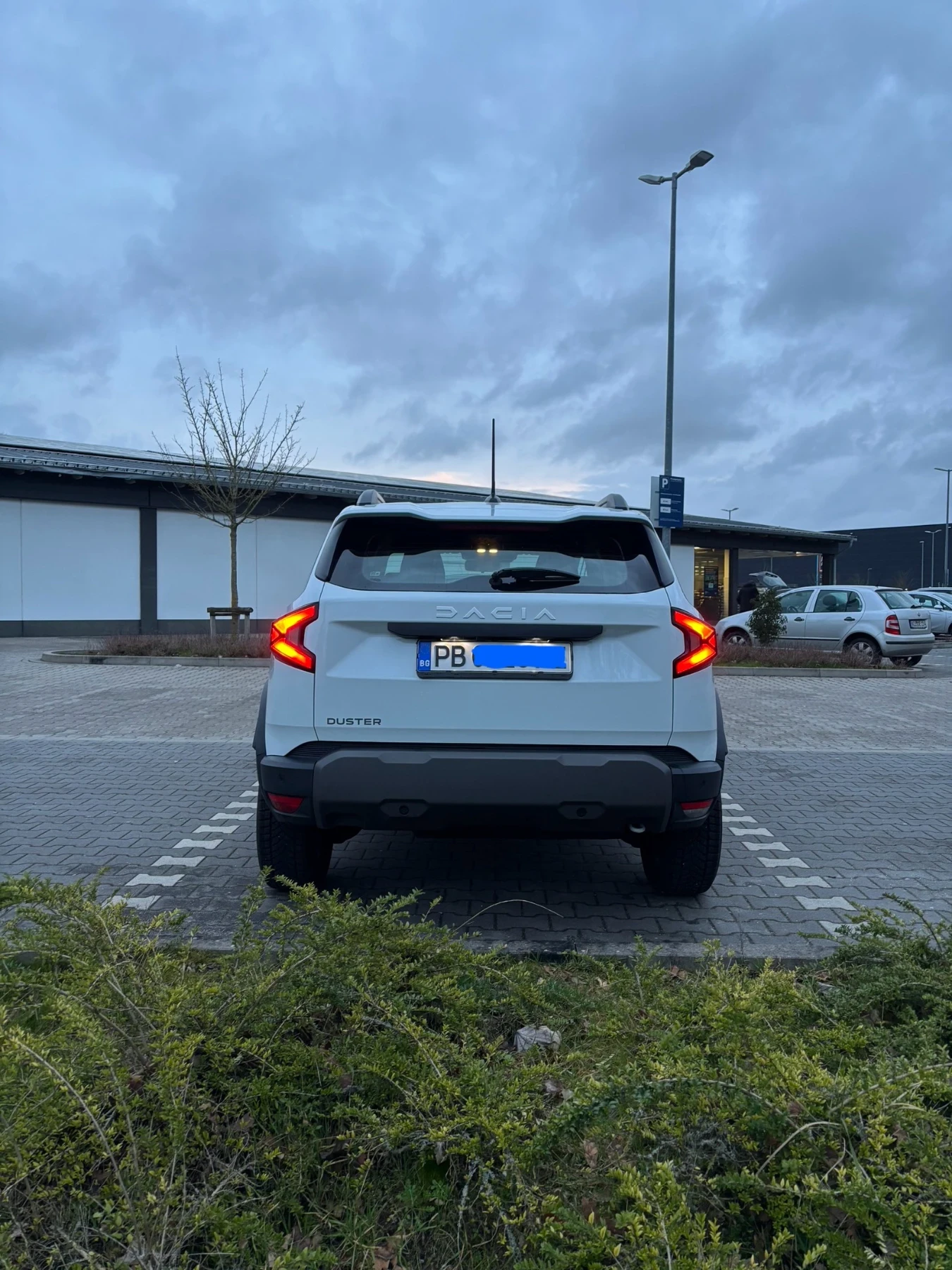 Dacia Duster Eco LPG / Бензин фабрично, снимка 15 - Автомобили и джипове - 54546337