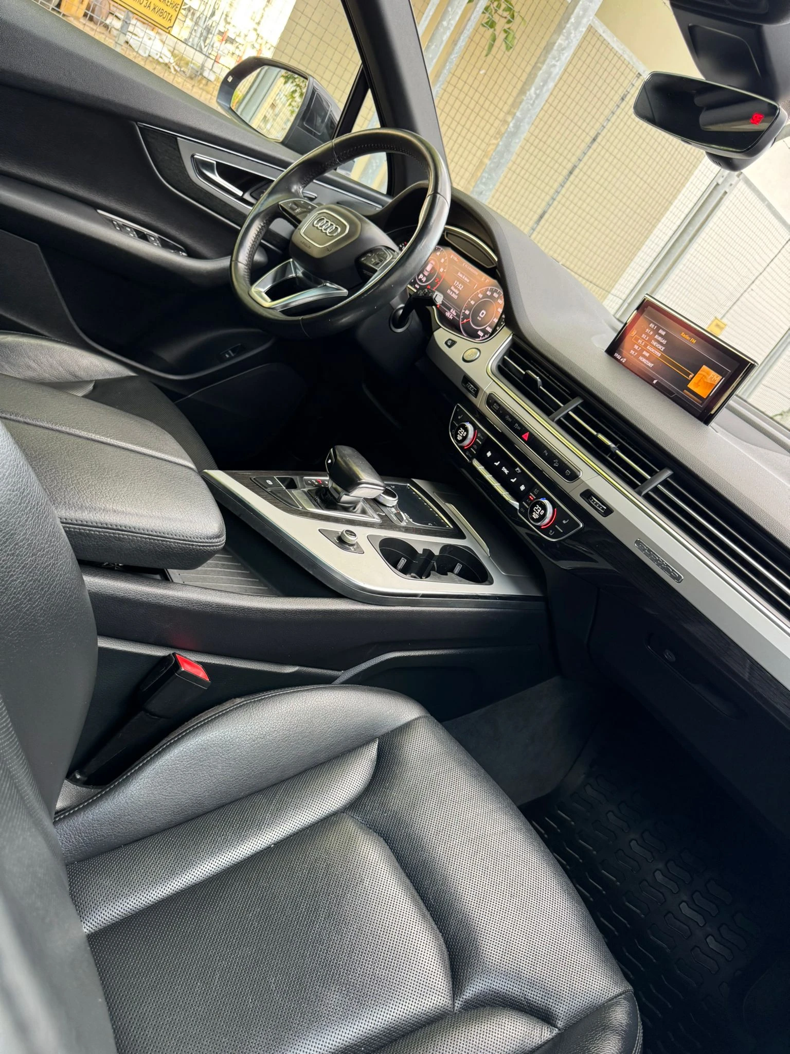 Audi Q7 3.0 TFSI V6 PRESTIGE * Обдухване* , снимка 6 - Автомобили и джипове - 54596145
