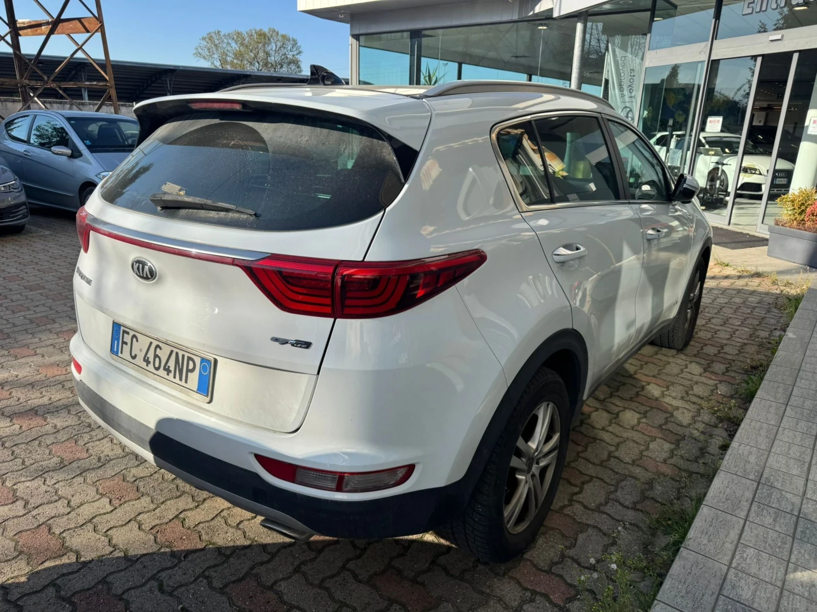 Kia Sportage 2.0CRDI/GT-LINE/4X4/JBL/FULL-OPTION/, снимка 3 - Автомобили и джипове - 54642296
