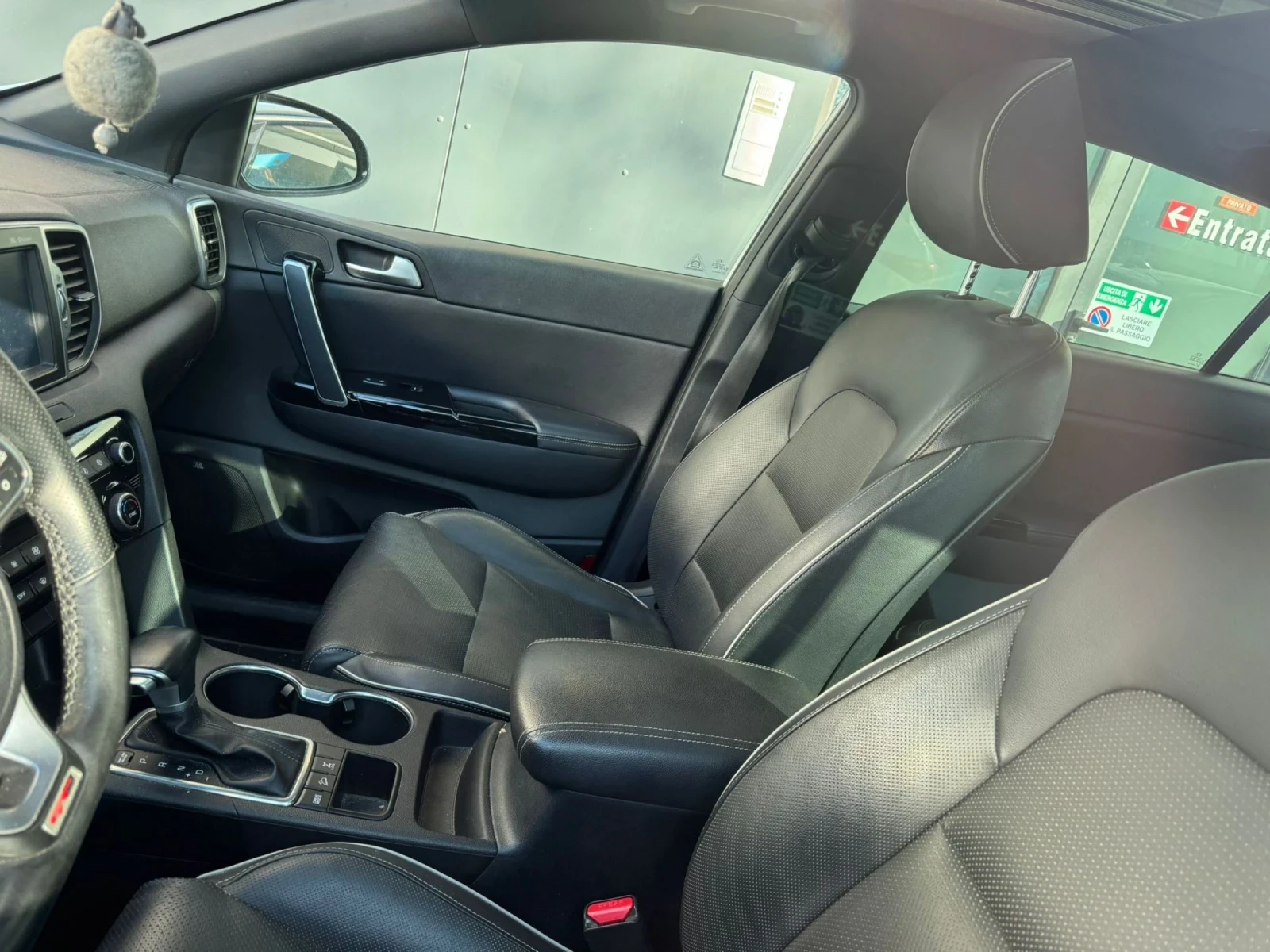 Kia Sportage 2.0CRDI/GT-LINE/4X4/JBL/FULL-OPTION/, снимка 7 - Автомобили и джипове - 54642296
