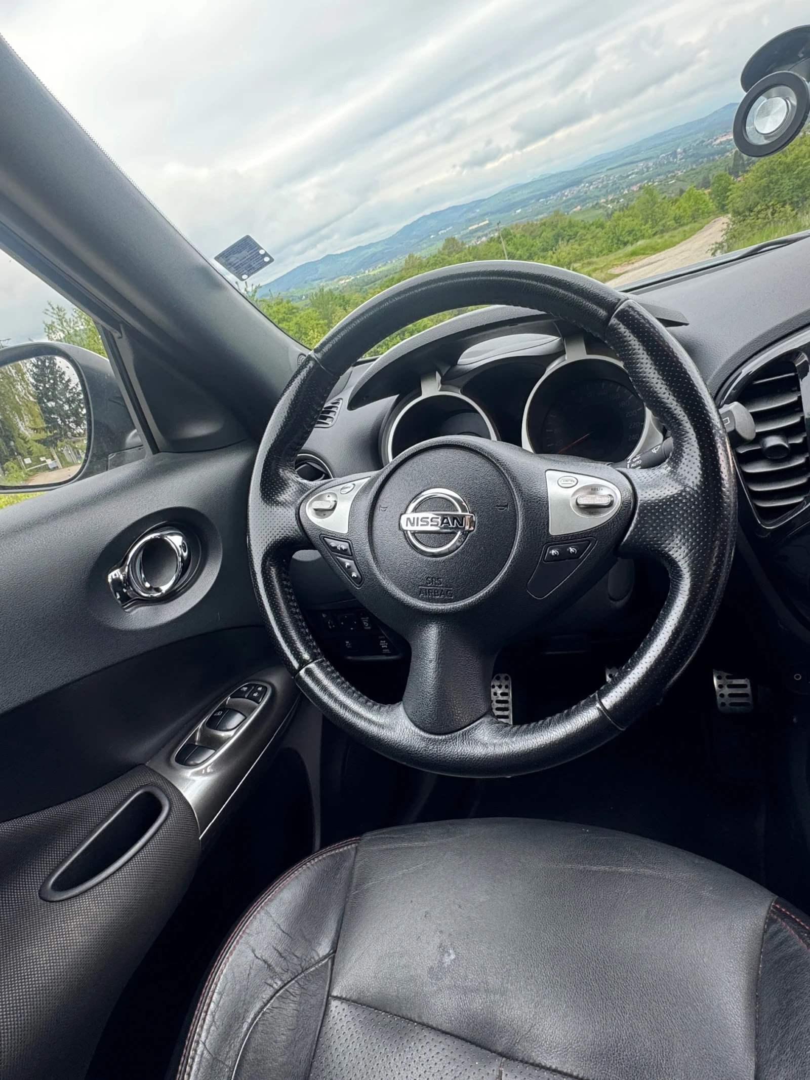 Nissan Juke, снимка 15 - Автомобили и джипове - 54948485
