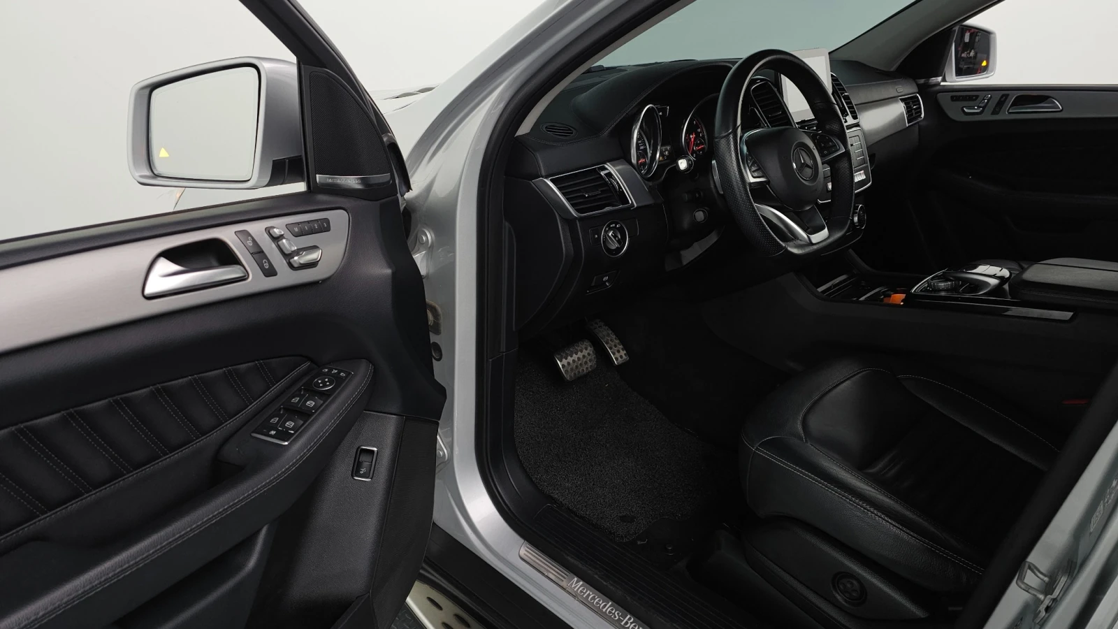 Mercedes-Benz GLE 350 4Matic * 360 * ПОДГРЕВИ * HARMAN KARDON * ЛЮК, снимка 9 - Автомобили и джипове - 55198699