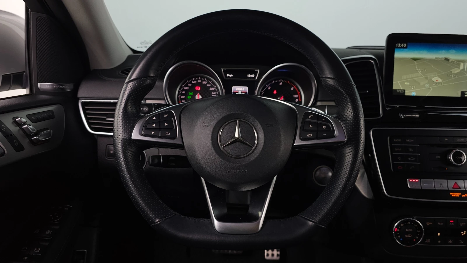 Mercedes-Benz GLE 350 4Matic * 360 * ПОДГРЕВИ * HARMAN KARDON * ЛЮК, снимка 11 - Автомобили и джипове - 55198699