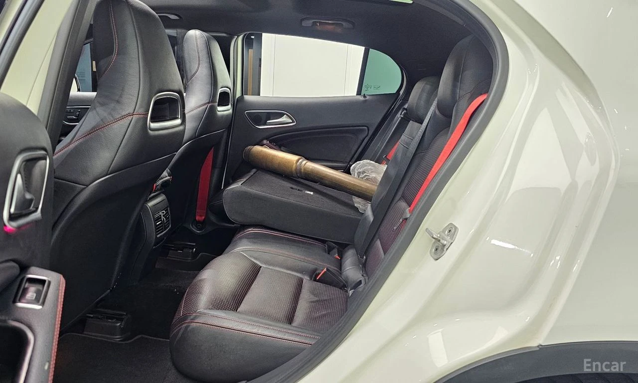 Mercedes-Benz GLA 45 AMG 4MATIC* , снимка 14 - Автомобили и джипове - 55973006