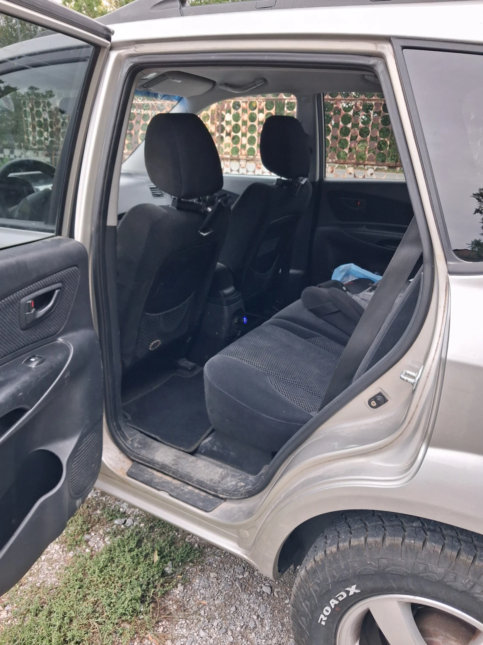 Hyundai Tucson, снимка 12 - Автомобили и джипове - 56265156