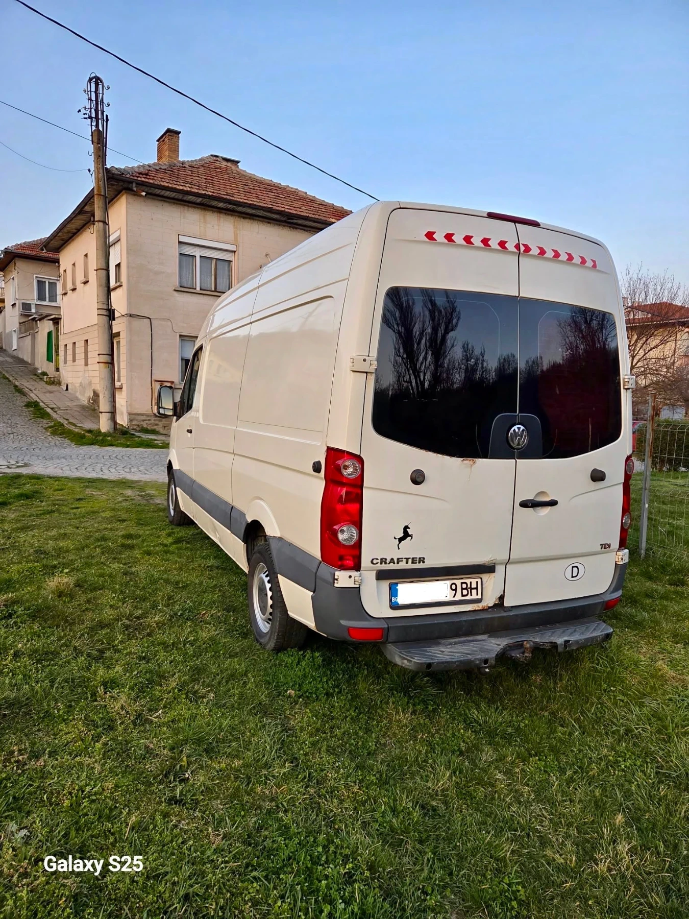 VW Crafter 2.5 TDI 136 * 6-Местен* Клима* Топ, снимка 3 - Бусове и автобуси - 53851110