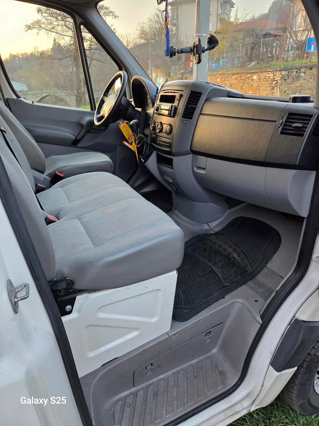 VW Crafter 2.5 TDI 136 * 6-Местен* Клима* Топ, снимка 6 - Бусове и автобуси - 53851110
