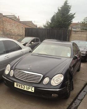 Интериор и аксесоари за Mercedes-Benz E 320, снимка 1