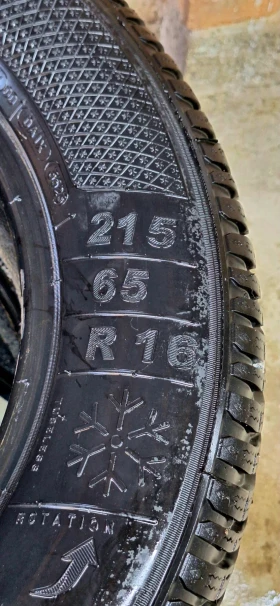 Гуми Зимни 215/65R16, снимка 2