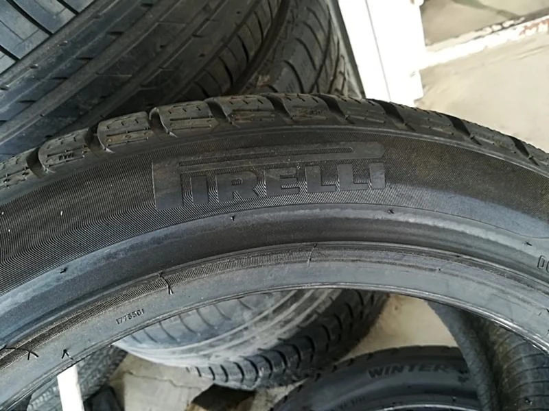 Гуми Зимни 245/45R19, снимка 3 - Гуми и джанти - 22737872