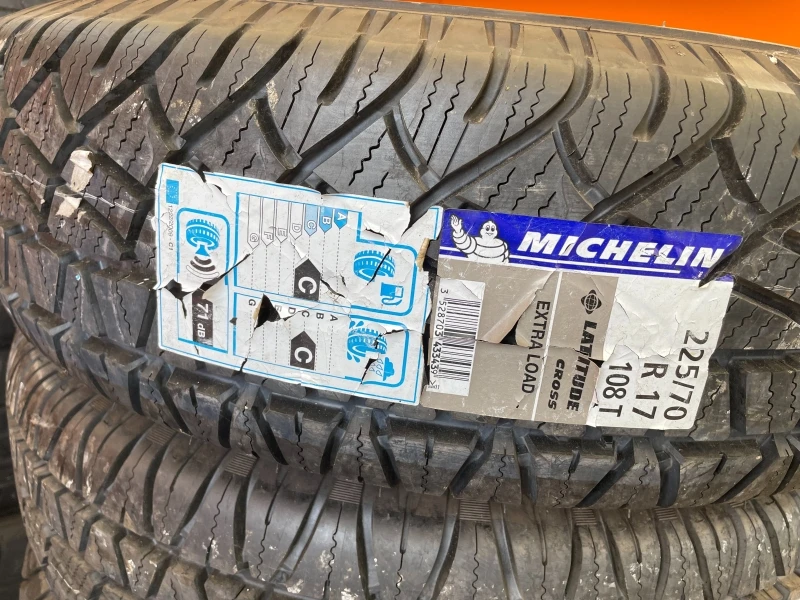 Гуми Всесезонни 225/70R17, снимка 4 - Гуми и джанти - 37287153