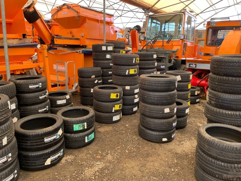 Гуми Всесезонни 225/70R17, снимка 8 - Гуми и джанти - 37287153