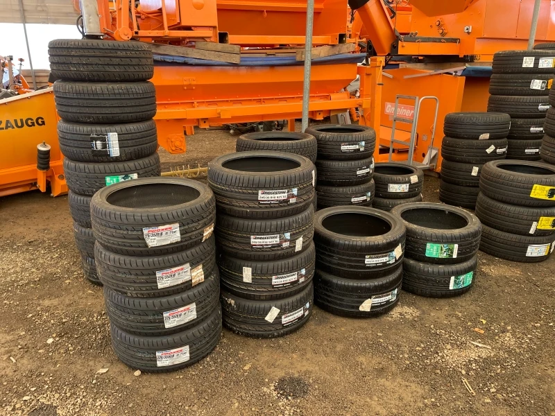 Гуми Всесезонни 225/70R17, снимка 7 - Гуми и джанти - 37287153