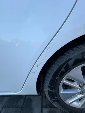 Toyota Auris 1.8 Hybrid/CVT Автоматик/, снимка 12