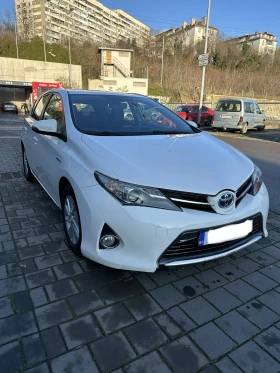 Toyota Auris 1.8 Hybrid/CVT Автоматик/, снимка 1