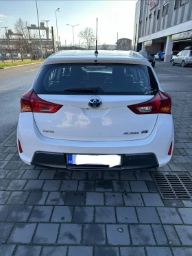Toyota Auris 1.8 Hybrid/CVT Автоматик/, снимка 3
