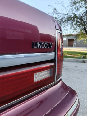     Lincoln Continental TOWN CAR