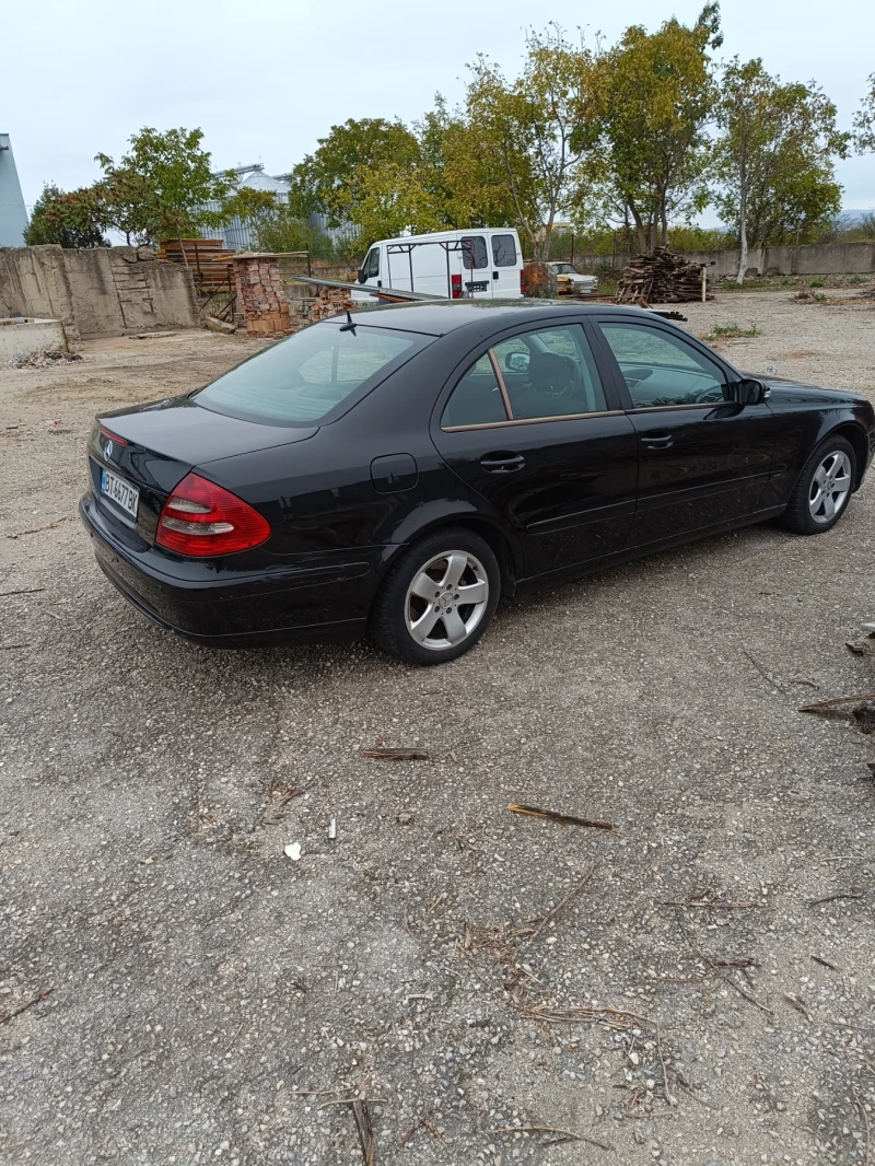 Mercedes-Benz E 220 E 220CDI, снимка 5 - Автомобили и джипове - 47604673