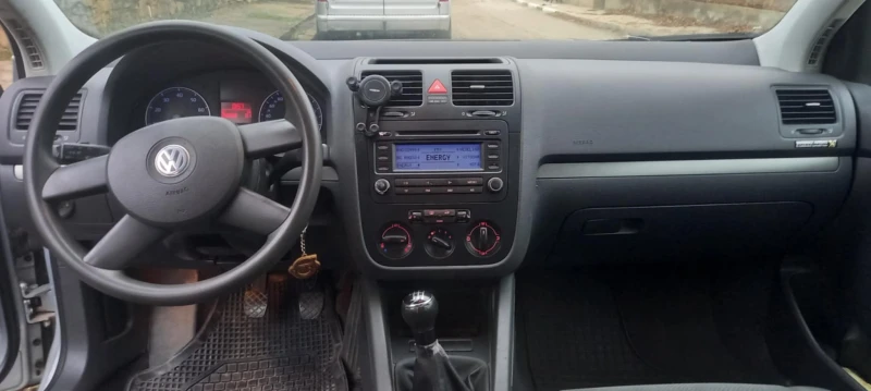 VW Golf, снимка 7 - Автомобили и джипове - 48256359