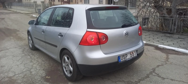 VW Golf, снимка 5 - Автомобили и джипове - 48256359