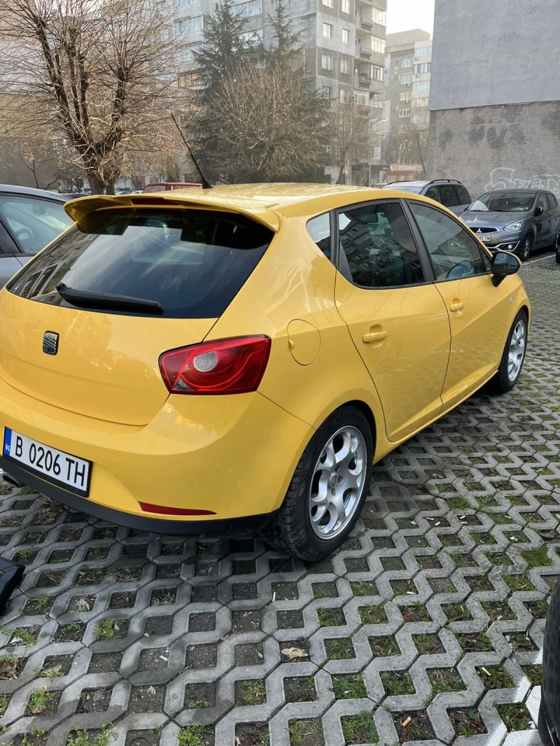 Seat Ibiza, снимка 3 - Автомобили и джипове - 49245292