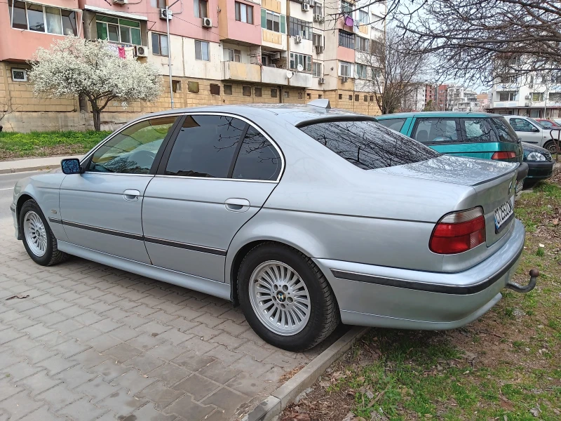 BMW 520, снимка 6 - Автомобили и джипове - 49519999