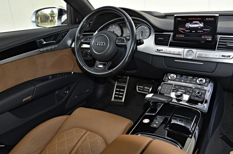 Audi S8 4.0 V8T MATRIX TV PANO EXCLUSIVE  FULL CARBON, снимка 10 - Автомобили и джипове - 49774166