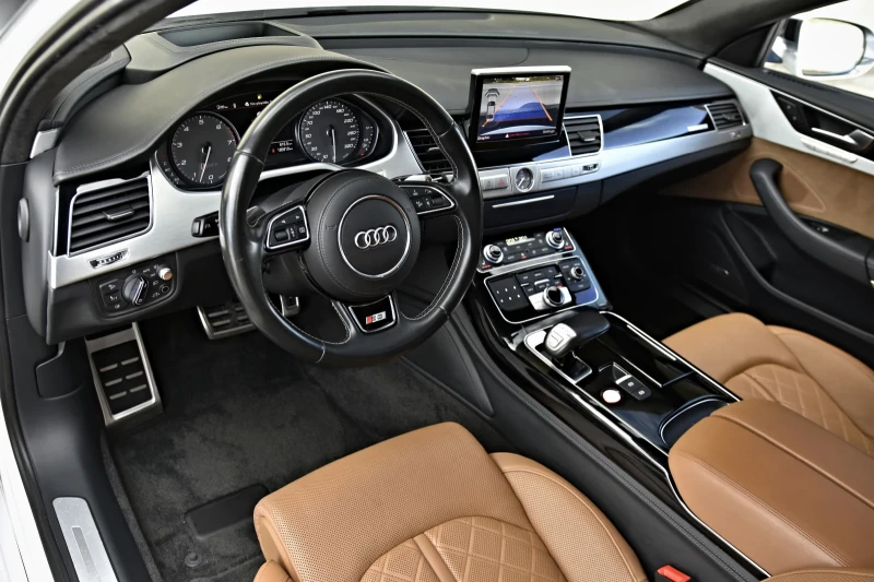 Audi S8 4.0 V8T MATRIX TV PANO EXCLUSIVE  FULL CARBON, снимка 9 - Автомобили и джипове - 49774166