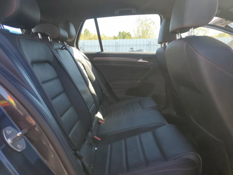 VW Golf GTI S, снимка 10 - Автомобили и джипове - 52416259