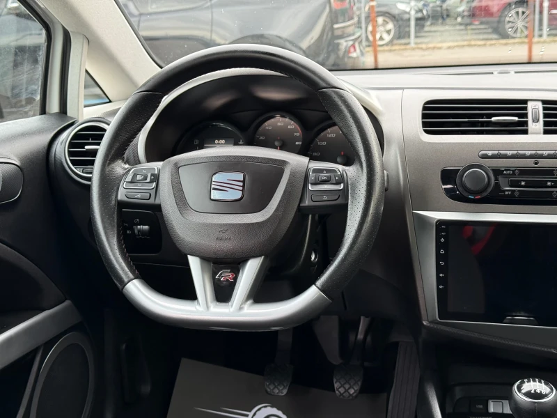 Seat Leon FR 1.4I , снимка 10 - Автомобили и джипове - 52618335