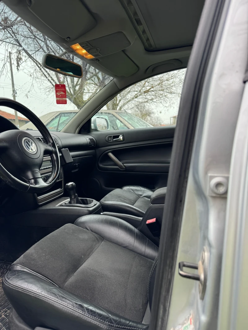VW Passat Вариант 5.5, Теглич, 4х4, снимка 15 - Автомобили и джипове - 52864762