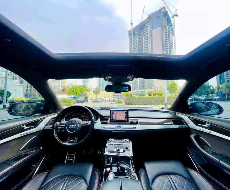 Audi S8 Plus* АвтоКредит* (Цена до БГ), снимка 17 - Автомобили и джипове - 53432668