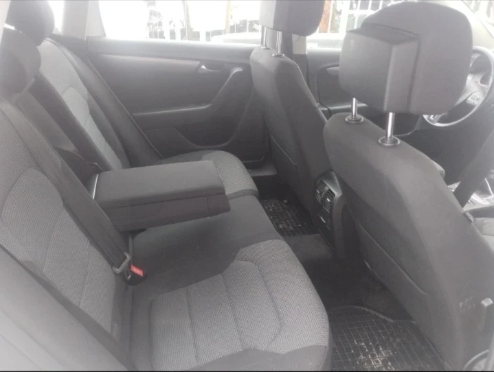 VW Passat 2.0 TDI, снимка 5 - Автомобили и джипове - 54327724