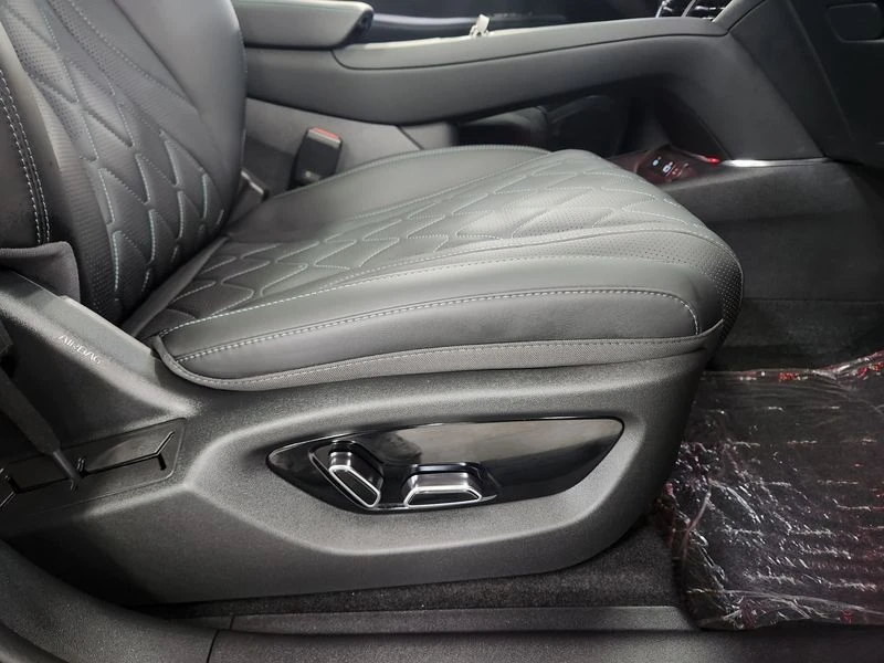 BYD Sealion 7 71.8kWh| 231к, снимка 14 - Автомобили и джипове - 56354031